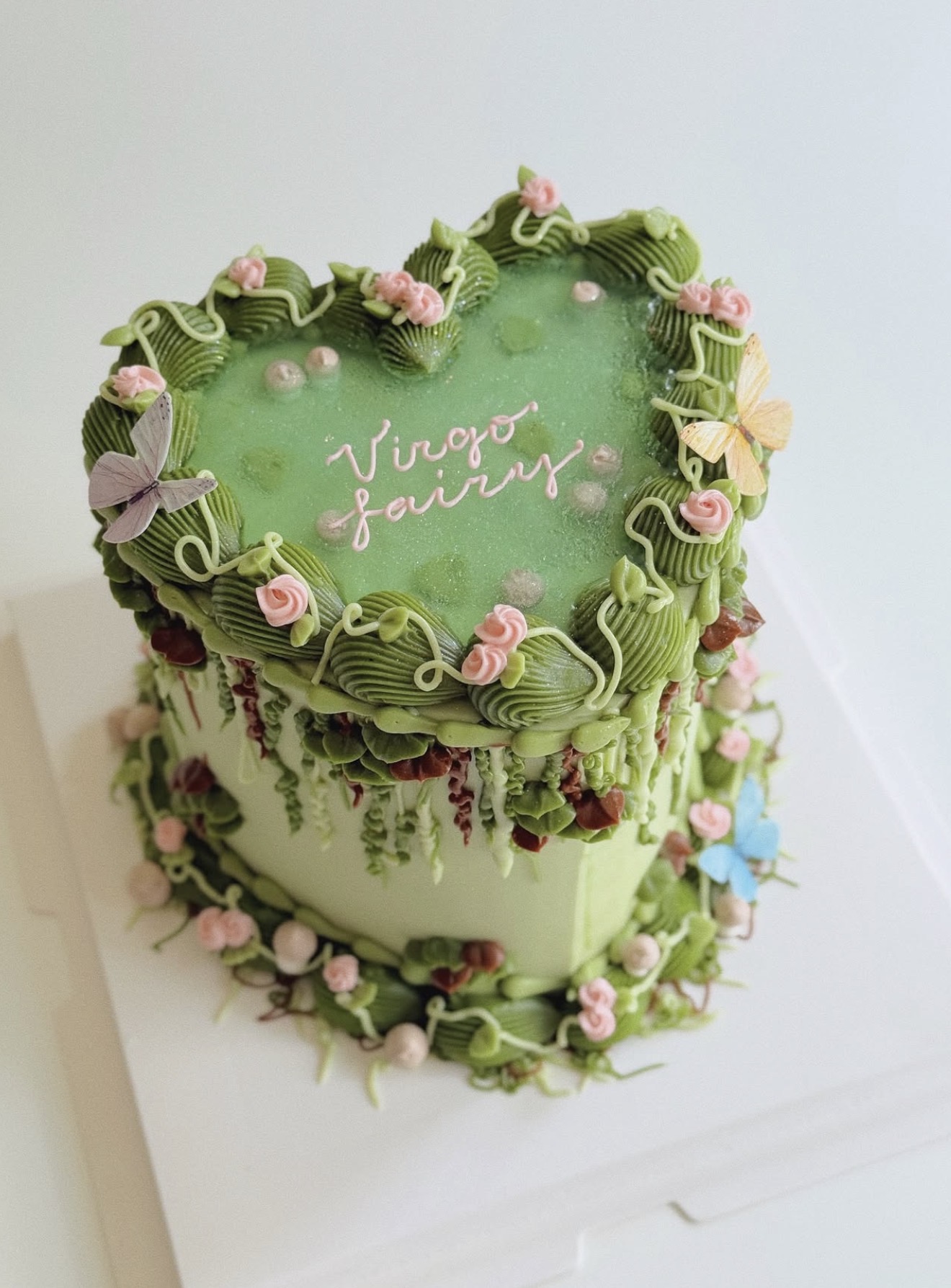 Thematic cake by Shaddai