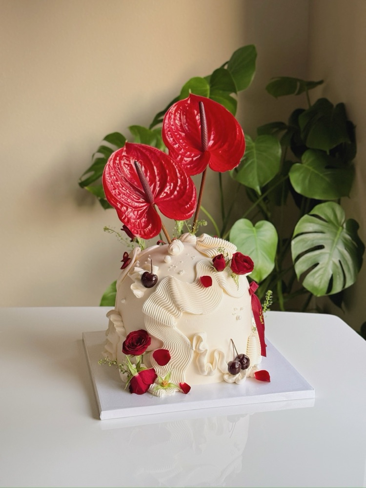 Buttercream bouquet cake by Shaddai